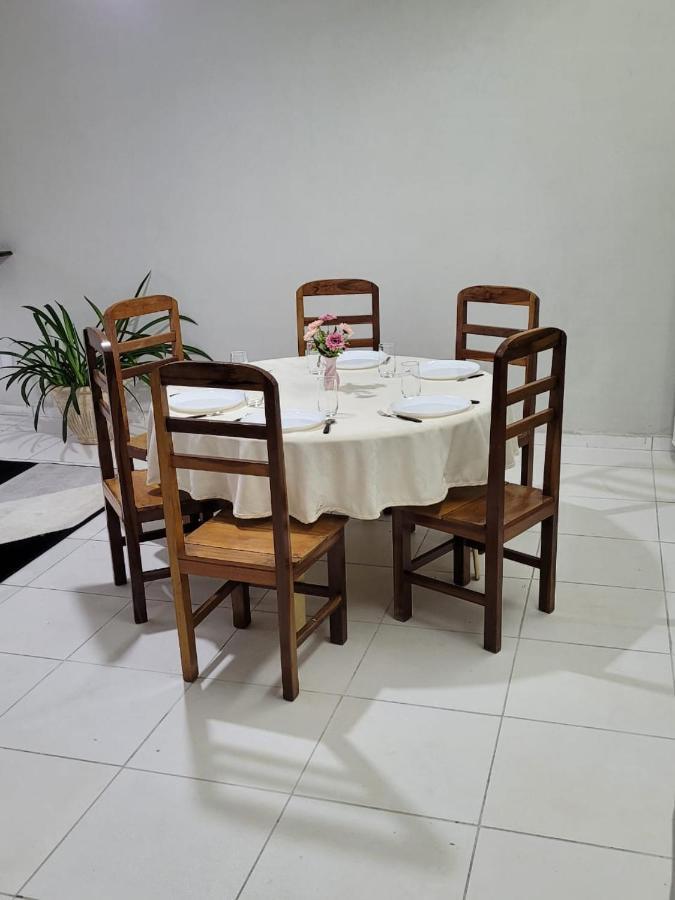 Sobrado 6 Amplo E Confortavel Em Condominio Corumbá Zewnętrze zdjęcie